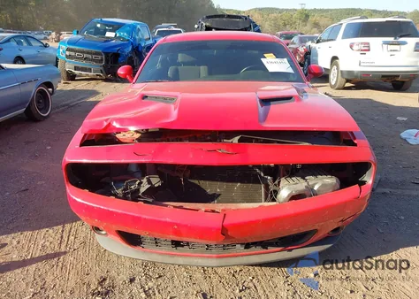 2019 Dodge Challenger Sxt z USA, uszkodzony, nr VIN 2C3CDZAG7KH596163